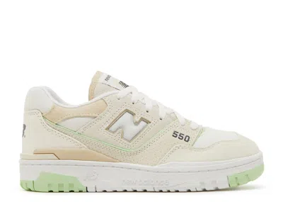 New Balance Wmns 550 'turtledove Green Aura' In White