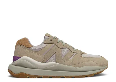 New Balance Wmns 57/40 'incense Sour Grape' In White