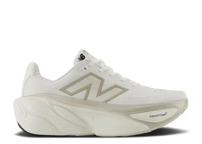 New Balance Wmns Fresh Foam X More V5 2e Wide 'sea Salt Light Gold Metallic' In White