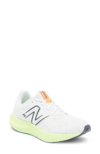 New Balance Pror Running Shoe In White