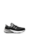 New Balance Black Low Top Sneakers With Logo Detail In Suede And Tech Fabric Woman In Black