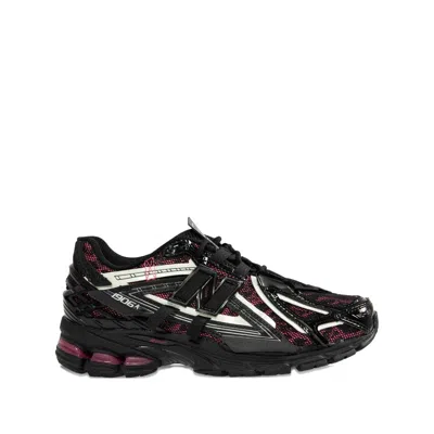 New Balance Sneakers In Black
