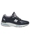 New Balance Black And Grey Suede-mesh Sneakers With Cushioned Sole In Black
