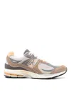 New Balance Sneaker M2002 Tan / Green In Brown