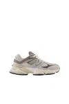 New Balance Grey 9060 Sneakers In Grigio Neri E Grigi