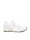 NEW BALANCE SNEAKERS M2002