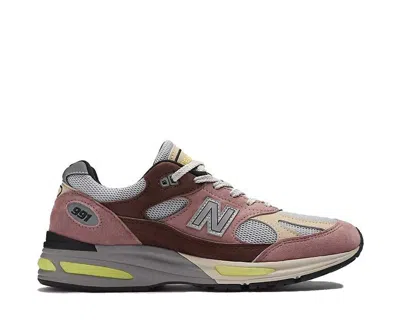 New Balance Trainers In Rosewood