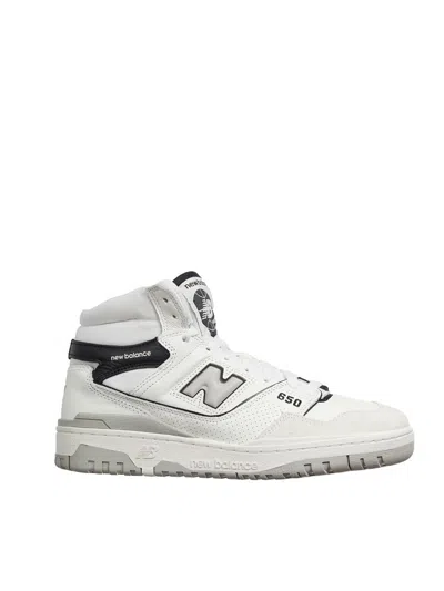 New Balance Trainers In White