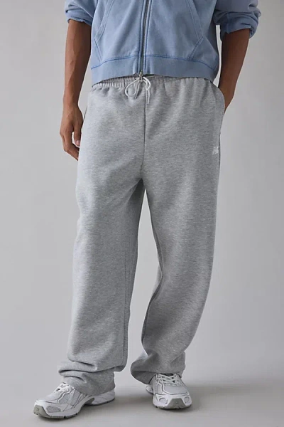 New Balance Sport Essential Open Hem Sweatpant In Heather Grey, Men's At Urban Outfitters In Gray