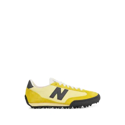 New Balance Suede And Mesh Colour-block Sneaker In Yellow