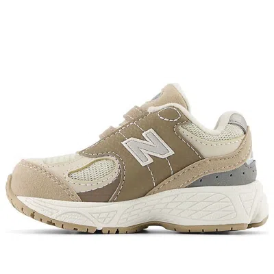 New Balance (td)  2002r Hook & Loop 'timberwolf Mushroom'