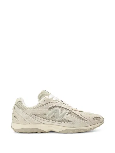 New Balance Strukturierte Sneakers In Neutral