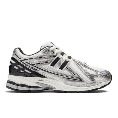 NEW BALANCE HERREN 1906R IN GRAU/WEISS, SYNTHETIK, GRÖSSE 45