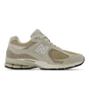 New Balance Unisex 2002r Sneakers