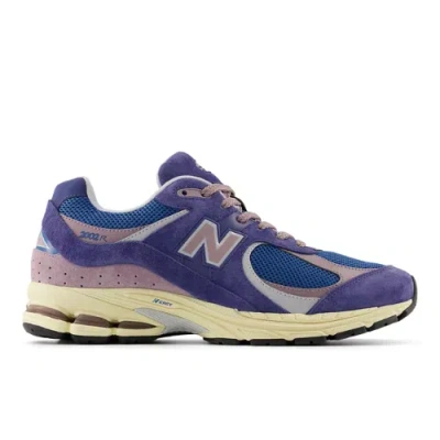 New Balance Unisex 2002r Sneakers In Blue/purple