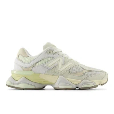 New Balance Unisex 9060 Sneakers In White