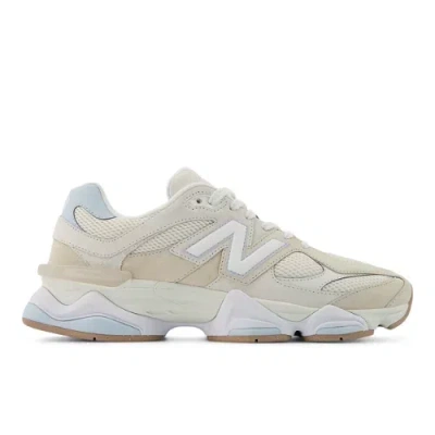 NEW BALANCE UNISEX 9060 IN BEIGE/BLAU, WILDLEDER/MESH, GRÖSSE 44