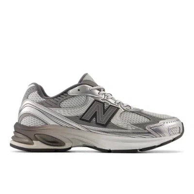 New Balance Mens  2010 In Black/grey/silver
