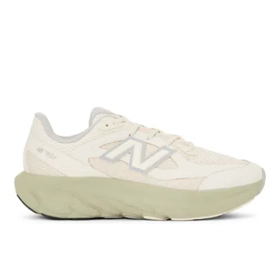 New Balance Unisex Fresh Foam Trainer In Beige/green