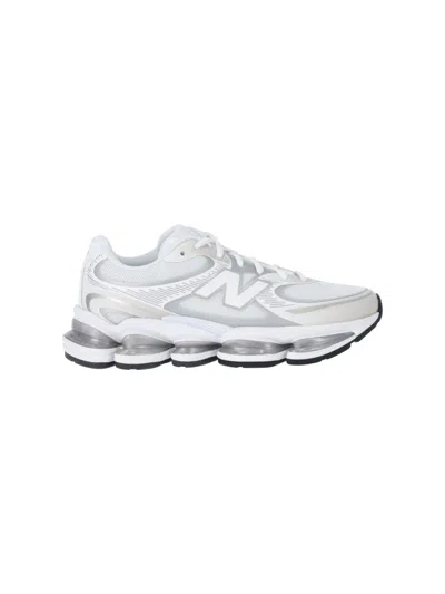 New Balance Unisex Mesh Sneakers In White