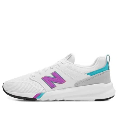 New Balance (wmns)  009 Series In White