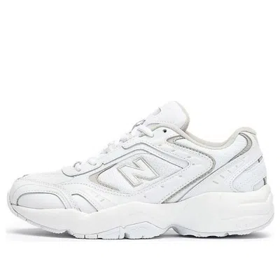 New Balance (wmns)  452 Series White B Wide