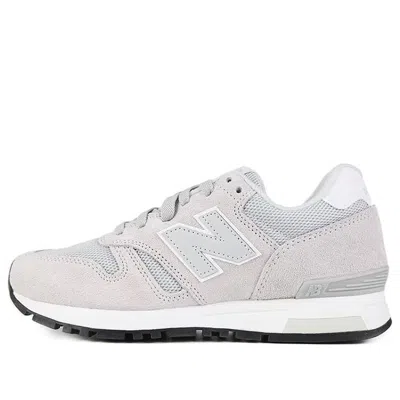 New Balance (wmns)  565 Shoes /white In Gray