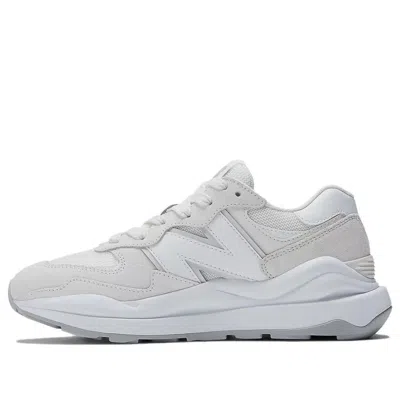 New Balance (wmns)  57/40 'oat White'