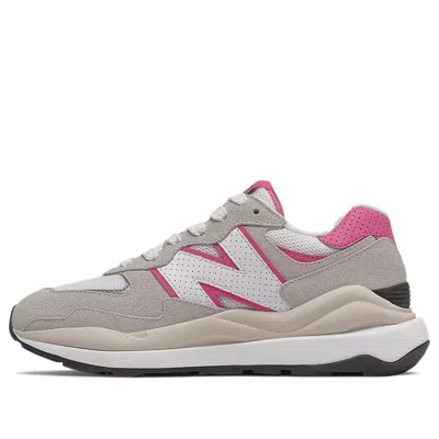 New Balance Women's 57/40 In White/pink