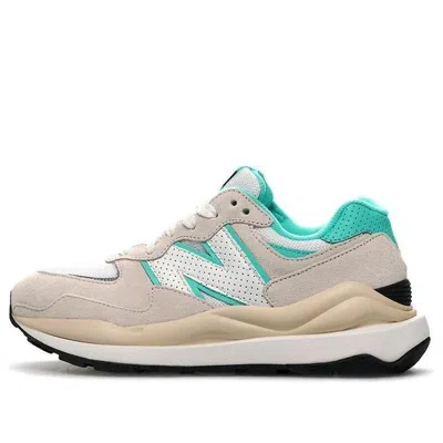 New Balance Women's 57/40 In White/green