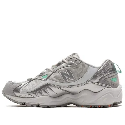 New Balance (wmns)  703 Series Silver Gray