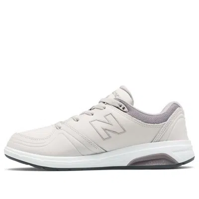 New Balance (wmns)  813 'off White Grey' In Gray