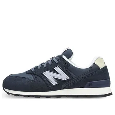 New Balance (wmns)  996 Series Sneakers Navy In Blue