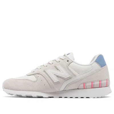 New Balance (wmns)  996 Sports Shoes Beige/grey