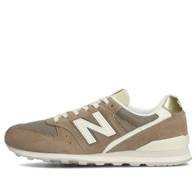 New Balance (wmns)  996 V2 Low Cut Brown