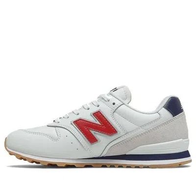 New Balance Women's 996 In White/red
