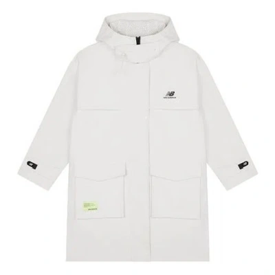New Balance (wmns)  Big Pocket Solid Color Hooded Jacket White