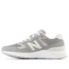 New Balance (wmns)  Walking Fresh Foam 880 V6 ' Grey White' In Gray
