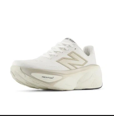 Pre-owned New Balance Woman's Sneakers & Athletic Shoes Balance Fresh Foam X More V5 - White 7.5 In White/sea Salt