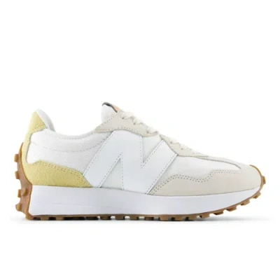 New Balance Women's 327 Sneakers In Sand