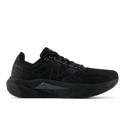 New Balance Damen Fuelcell Propel V5 In Schwarz/grau, Synthetic, Grösse 39 In Black