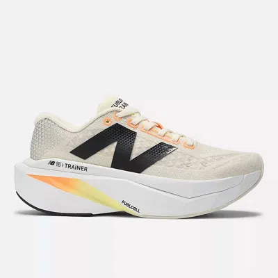 New Balance Women's Fuelcell Supercomp Trainer V3 Shoes In Angora With Hot Mango And Black In Multi