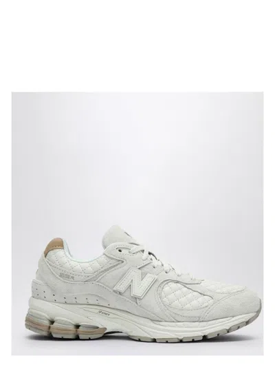 NEW BALANCE WOMEN'S OFF QUILTED 2002R SNEAKERS