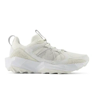 New Balance Women's Tektrel Hiking Shoes In White/grey