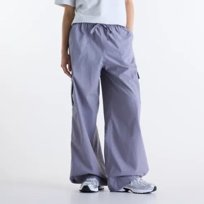 New Balance Women's Woven Cargo Pant In Grey Polywoven, Size Large In Purple