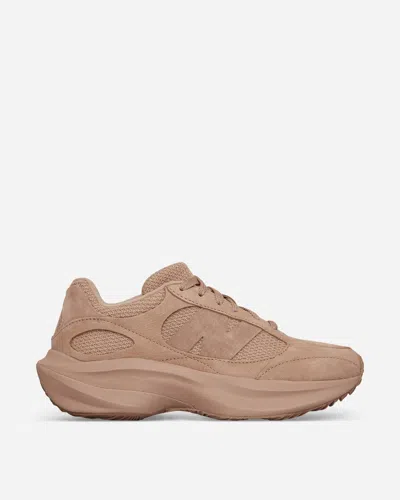NEW BALANCE WRPD RUNNER SNEAKERS FLAT TAUPE / SPARROW