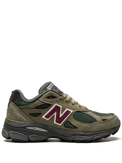 New Balance 990v3 Low-top Sneakers In Green