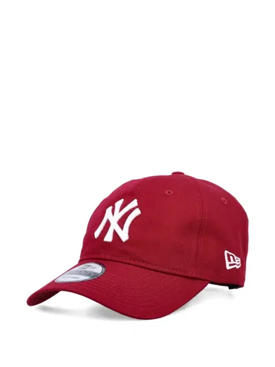 New Era 9twenty Yankees-logo Baseball Cap In Red