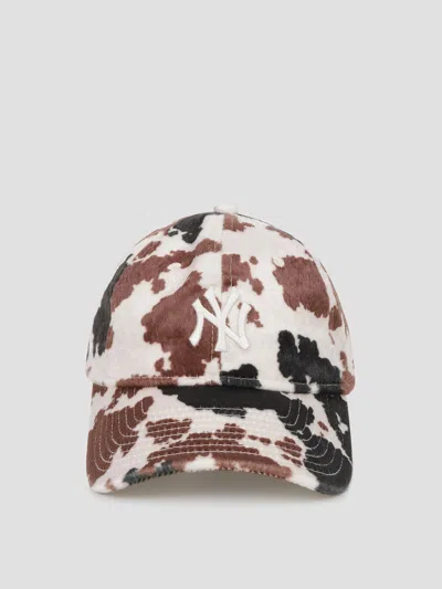 New Era Animal Print 9twenty Cap In Black