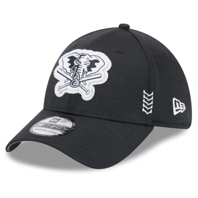 New Era Black Oakland Athletics 2024 Clubhouse 39thirty Flex Fit Hat